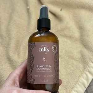 Earthly Body Line Leave-in and Detangler